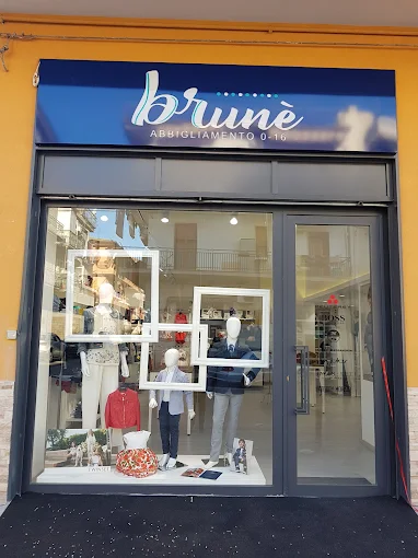 Brunè abbigliamento